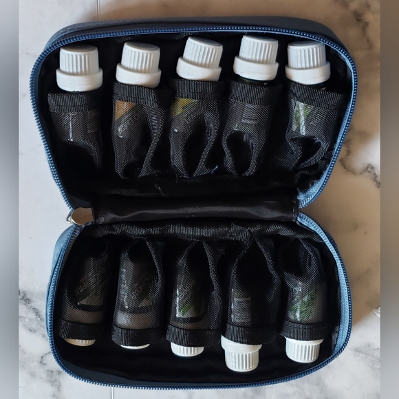 10 Essential oils with blue case NEW - Picture 2 of 8
